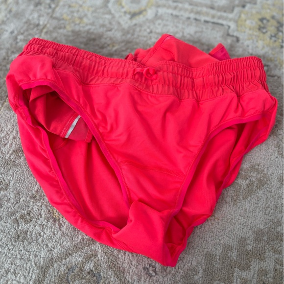 Lululemon Hotty Hot High-Rise Lined Short Neon size 10 - Picture 8 of 10